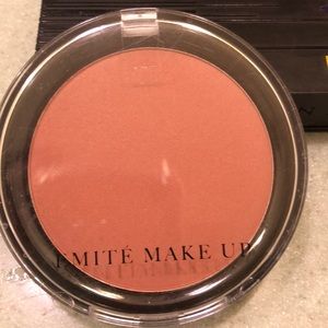 Emote Make Up Artist Color Powdwr Blush